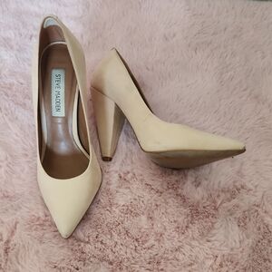 Steve Madden Beige Pointed Toe Heels